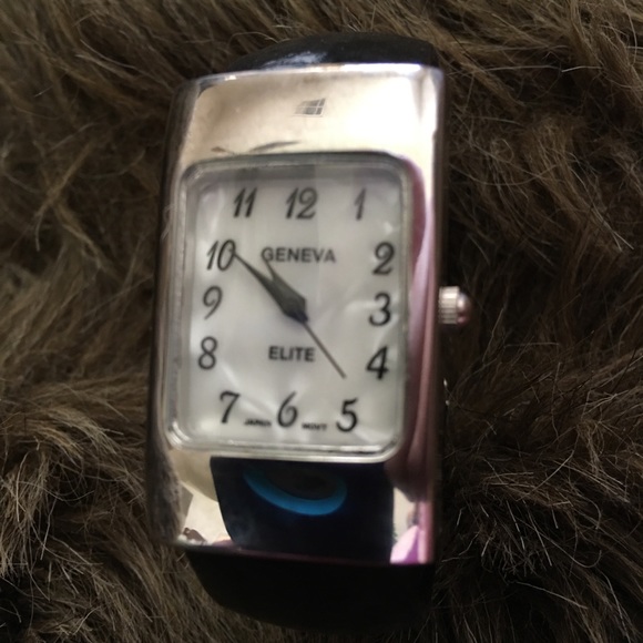 Ladies Geneva Elite #713 black bracelet watch - Picture 6 of 8